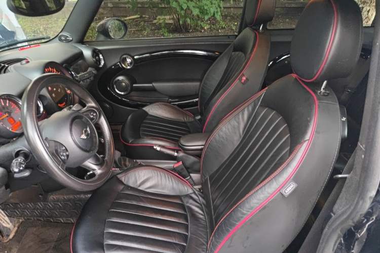 Used MINI Clubman 2011 1.6T COOPER S Hampton Left Front Seat