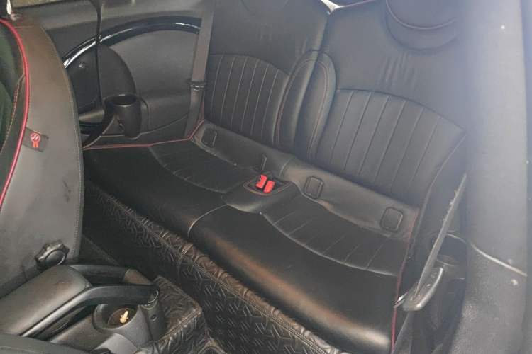 Used MINI Clubman 2011 1.6T COOPER S Hampton Left Rear Seat