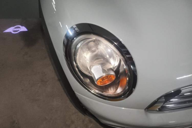 Used MINI Clubman 2011 1.6L ONE Right Front Headlight