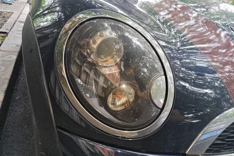 Used MINI Clubman 2011 1.6T COOPER S Hampton Right Front Headlight