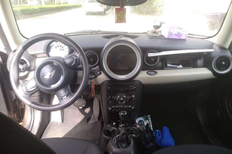 Used MINI Clubman 2011 1.6L ONE Center Console
