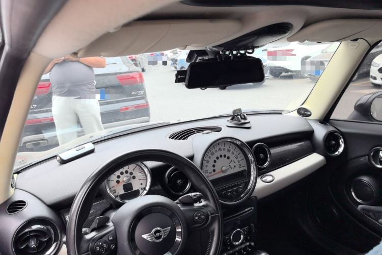 Used MINI Clubman 2011 1.6T COOPER S Center Console