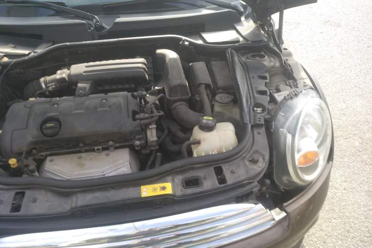 Used MINI Clubman 2011 1.6L ONE Engine Bay Left