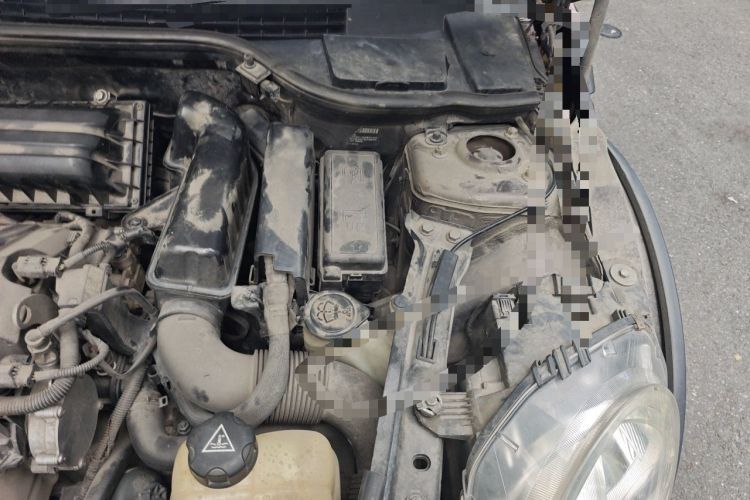 Used MINI Clubman 2011 1.6L COOPER Fun Engine Bay Left