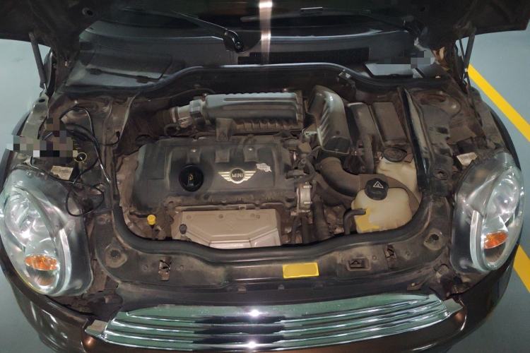 Used MINI Clubman 2011 1.6L COOPER Fun Engine Bay