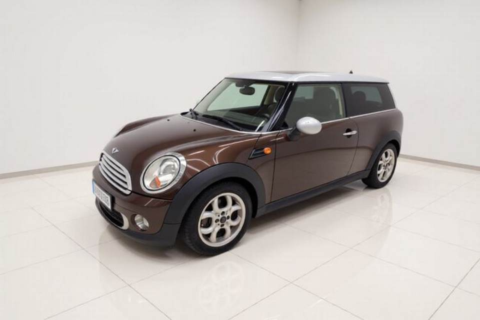 MINI Clubman 2011
