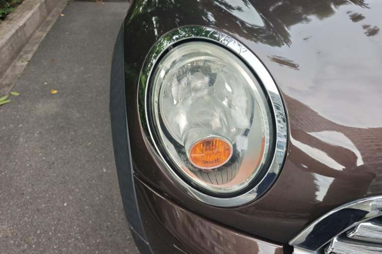 Used MINI Clubman 2011 1.6L COOPER Fun Right Front Headlight