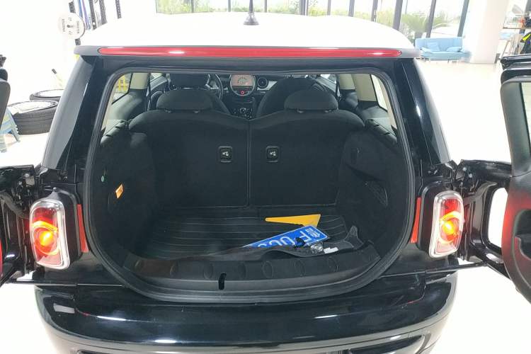 Used MINI Clubman 2011 1.6L ONE Trunk