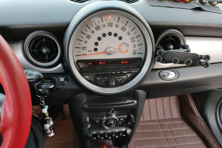 Used MINI Clubman 2011 1.6L COOPER Fun Audio And AC Panel