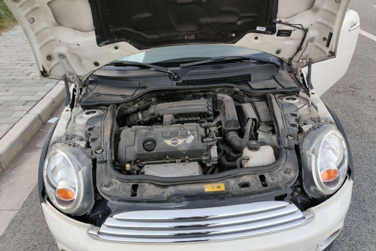 Used MINI Clubman 2011 1.6L COOPER Fun Engine Bay