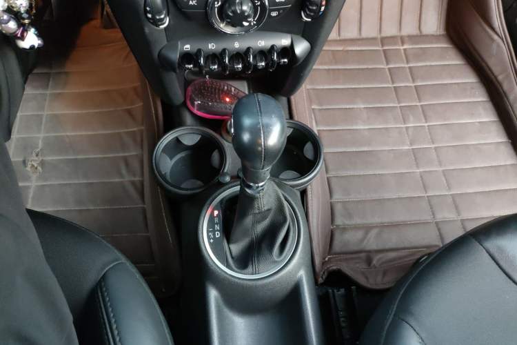 Used MINI Clubman 2011 1.6L COOPER Fun Gear Lever