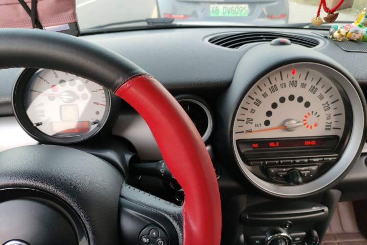 Used MINI Clubman 2011 1.6L COOPER Fun Instrument Cluster