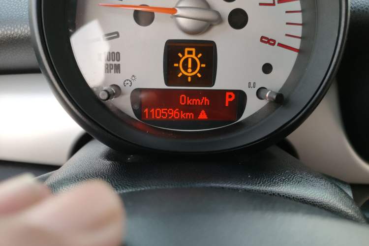 Used MINI Clubman 2011 1.6L COOPER Fun Odometer Close Up