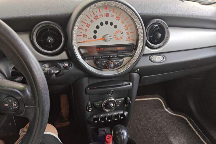 Used MINI Clubman 2011 1.6L COOPER Fun Audio And AC Panel