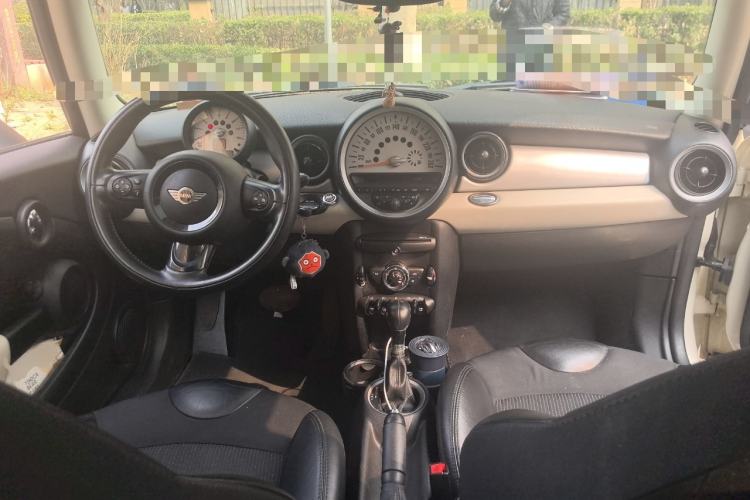 Used MINI Clubman 2011 1.6L COOPER Fun Center Console