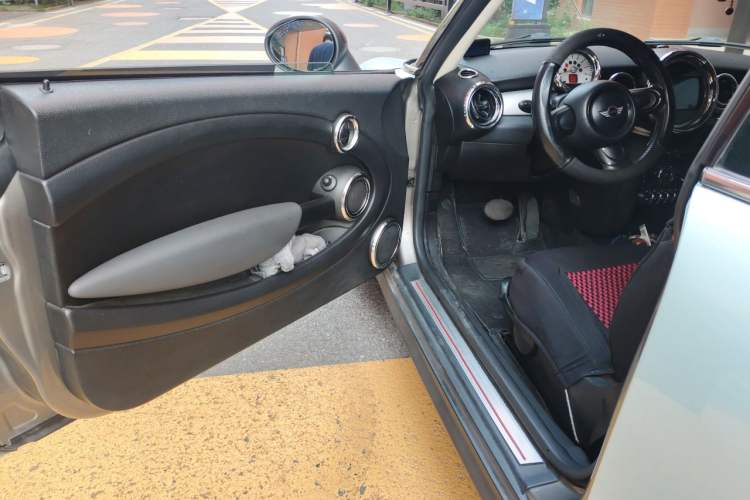 Used MINI Clubman 2011 1.6L ONE Driver Seat