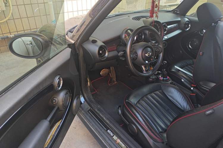 Used MINI Clubman 2011 1.6T COOPER S Hampton Driver Seat