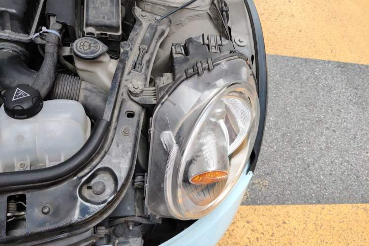 Used MINI Clubman 2011 1.6L ONE Engine Bay Left