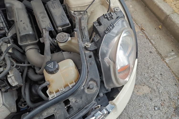 Used MINI Clubman 2011 1.6L COOPER Fun Engine Bay Left