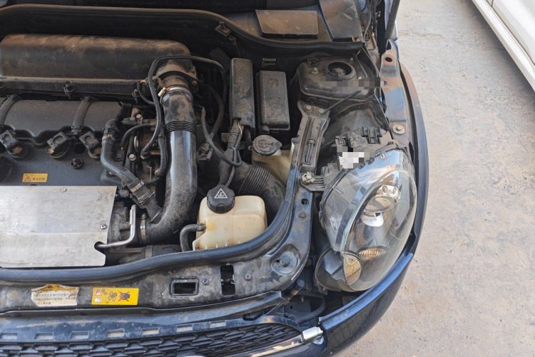 Used MINI Clubman 2011 1.6T COOPER S Hampton Engine Bay Left