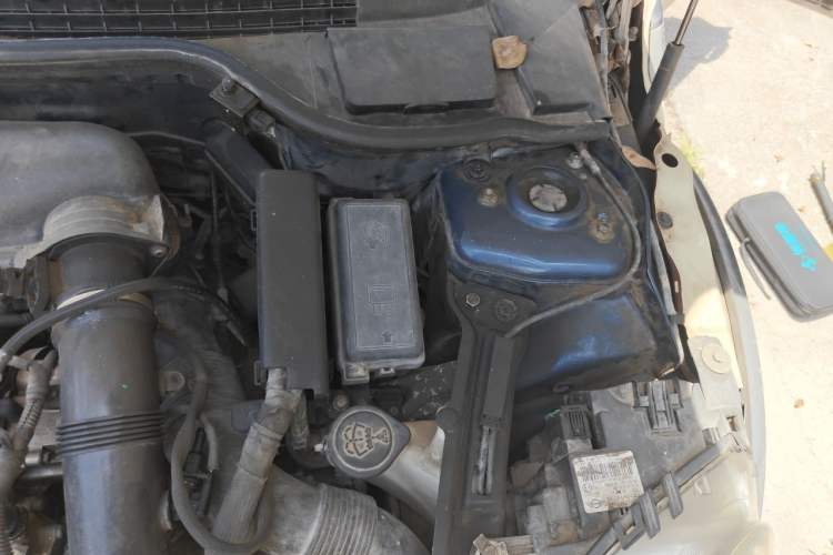 Used MINI Clubman 2011 1.6T COOPER S Engine Bay Left
