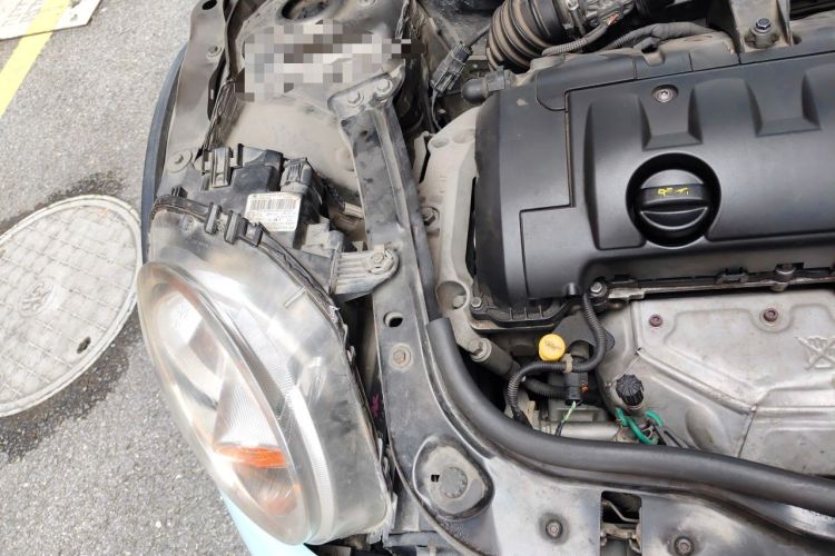 Used MINI Clubman 2011 1.6L ONE Engine Bay Right