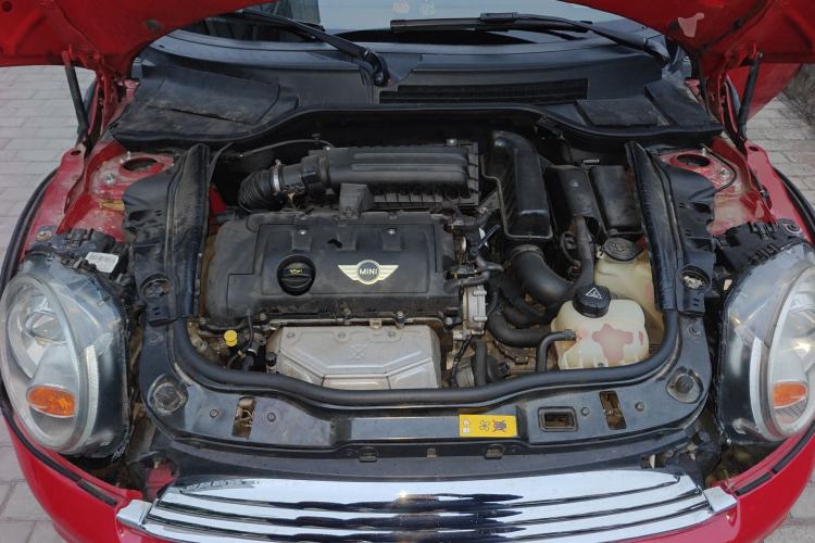 Used MINI Clubman 2011 1.6L COOPER Fun Engine Bay