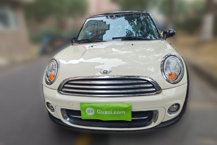 Used MINI Clubman 2011 1.6L COOPER Fun Front