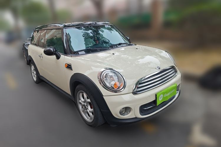 Used MINI Clubman 2011 1.6L COOPER Fun Front Right 45 Deg