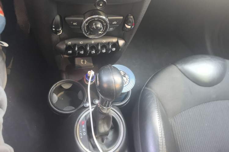 Used MINI Clubman 2011 1.6L COOPER Fun Gear Lever