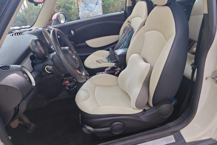 Used MINI Clubman 2011 1.6L COOPER Fun Left Front Seat