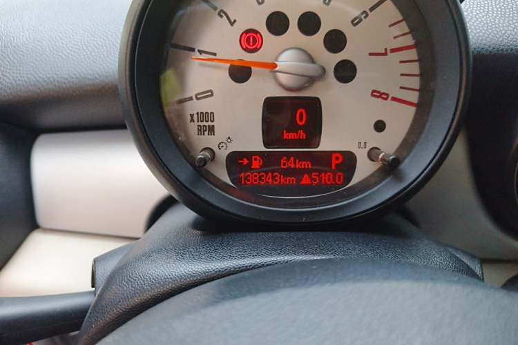 Used MINI Clubman 2011 1.6L COOPER Fun Odometer Close Up