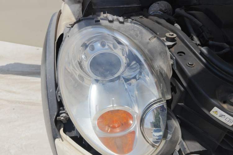 Used MINI Clubman 2011 1.6T COOPER S Right Front Headlight