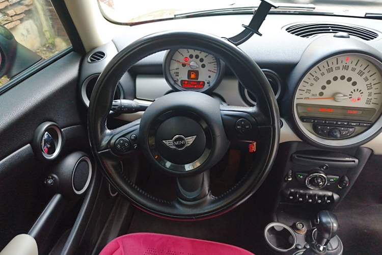 Used MINI Clubman 2011 1.6L COOPER Fun Steering Wheel
