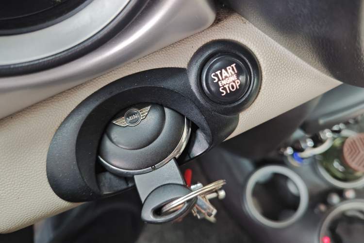 Used MINI Clubman 2011 1.6L COOPER Fun Vehicle Key