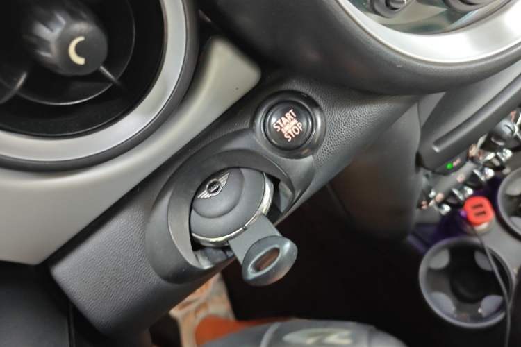 Used MINI Clubman 2011 1.6L COOPER Fun Vehicle Key