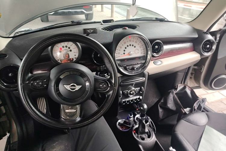 Used MINI Clubman 2011 1.6L COOPER Fun Center Console