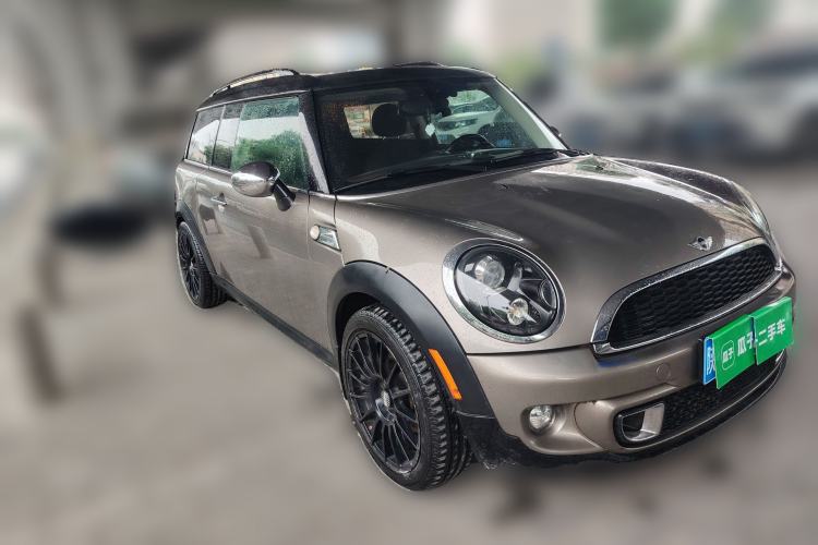 Used MINI Clubman 2011 1.6L COOPER Fun Front Right 45 Deg