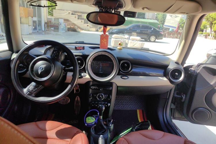Used MINI Clubman 2011 1.6L COOPER Fun Center Console