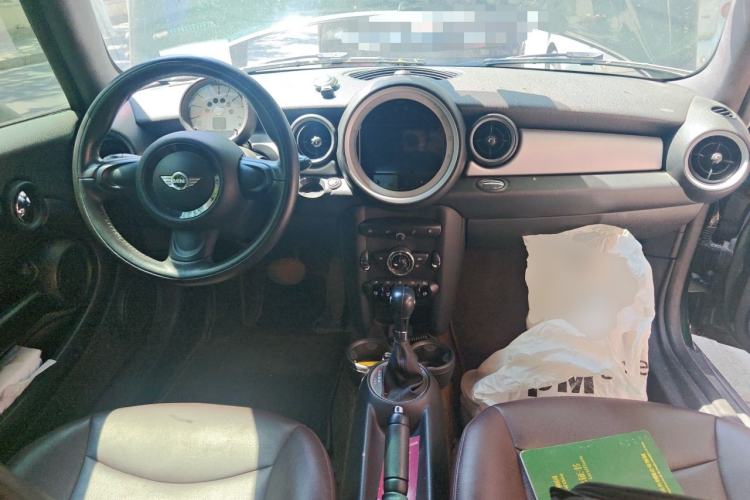 Used MINI Clubman 2011 1.6L ONE Center Console