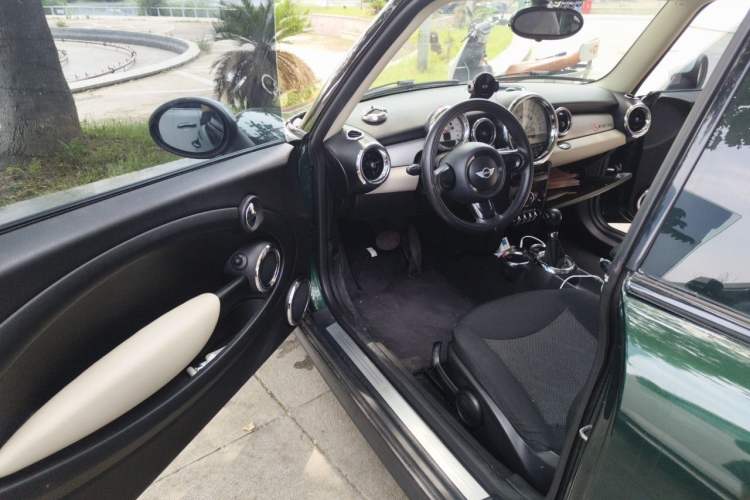 Used MINI Clubman 2011 1.6L ONE Driver Seat
