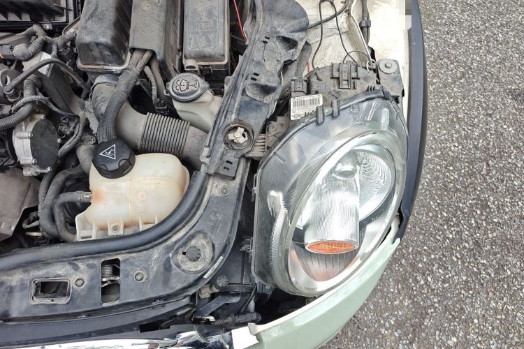 Used MINI Clubman 2011 1.6L ONE Engine Bay Left