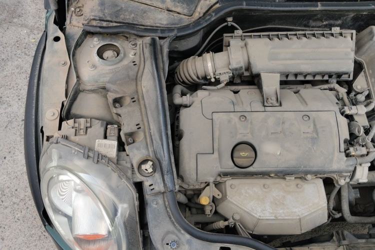 Used MINI Clubman 2011 1.6L ONE Engine Bay Right