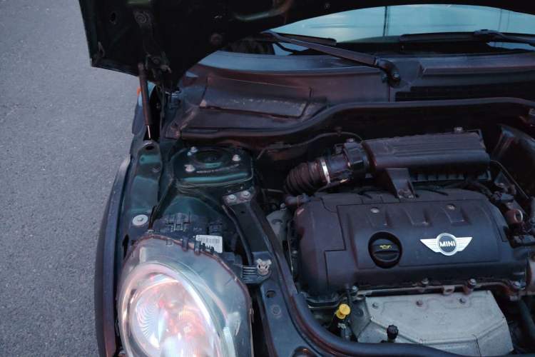 Used MINI Clubman 2011 1.6L COOPER Fun Engine Bay Right
