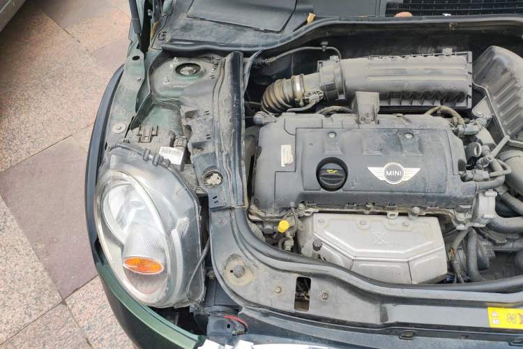 Used MINI Clubman 2011 1.6L COOPER Fun Engine Bay Right
