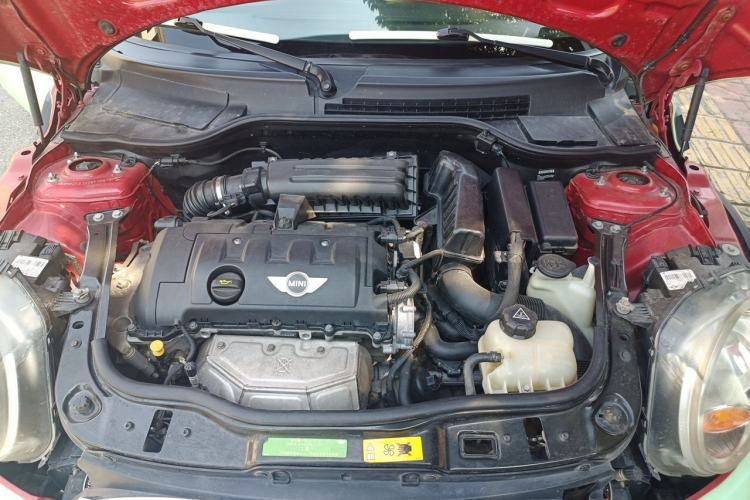 Used MINI Clubman 2011 1.6L COOPER Fun Engine Bay