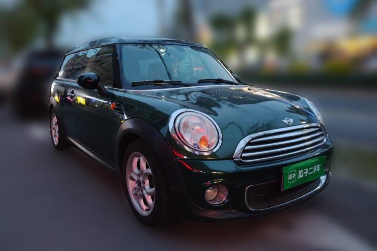 Used MINI Clubman 2011 1.6L COOPER Fun Front Right 45 Deg