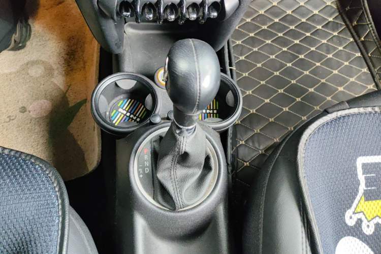 Used MINI Clubman 2011 1.6L COOPER Fun Gear Lever