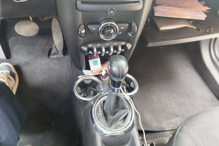 Used MINI Clubman 2011 1.6L ONE Gear Lever