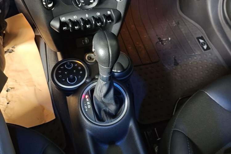 Used MINI Clubman 2011 1.6L COOPER Fun Gear Lever
